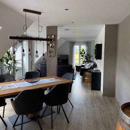 Ferienwohnung Weingut Sturm Buergstadt Exterior photo